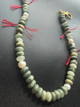 Load image into Gallery viewer, Nephrite Jade bag chain